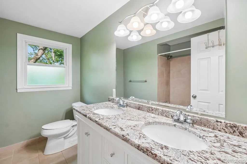 2675 Douglas Drive Bloomfield Hills City MI 48304