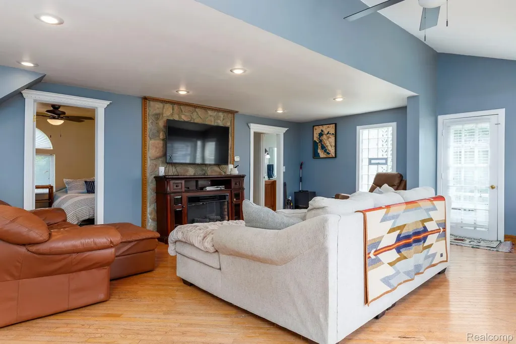 401 Pointe Tremble Road Algonac City MI 48001