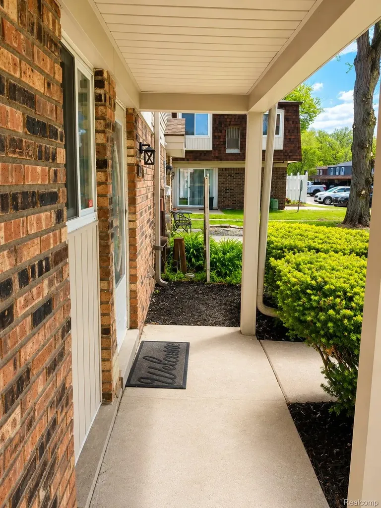15814 Dupage Boulevard Taylor City MI 48180