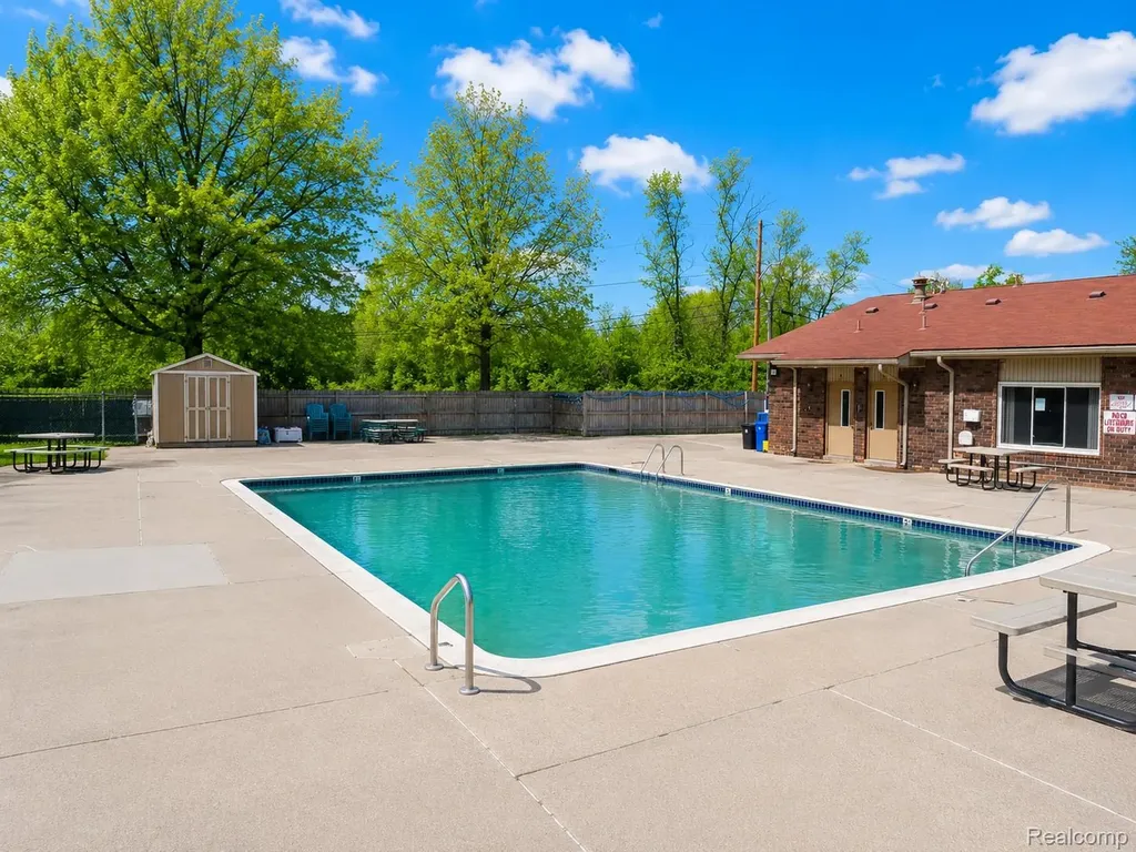 15814 Dupage Boulevard Taylor City MI 48180