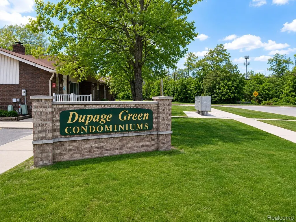 15814 Dupage Boulevard Taylor City MI 48180