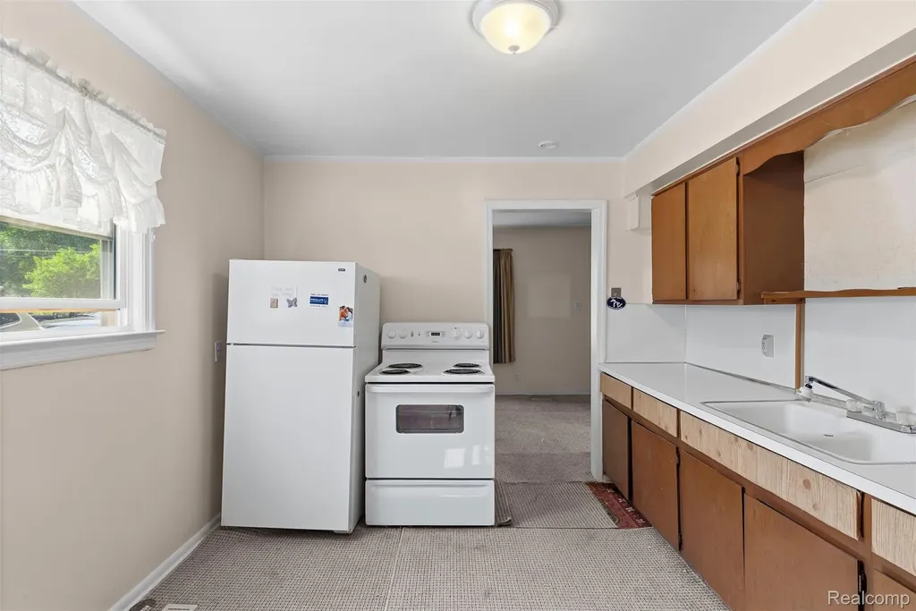 1128 Barrie Avenue Flint City MI 48507