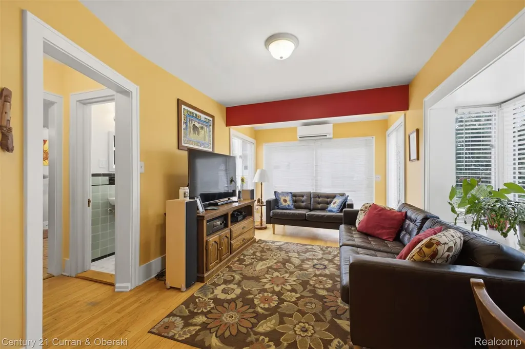 307 Tannahill Street Dearborn City MI 48124