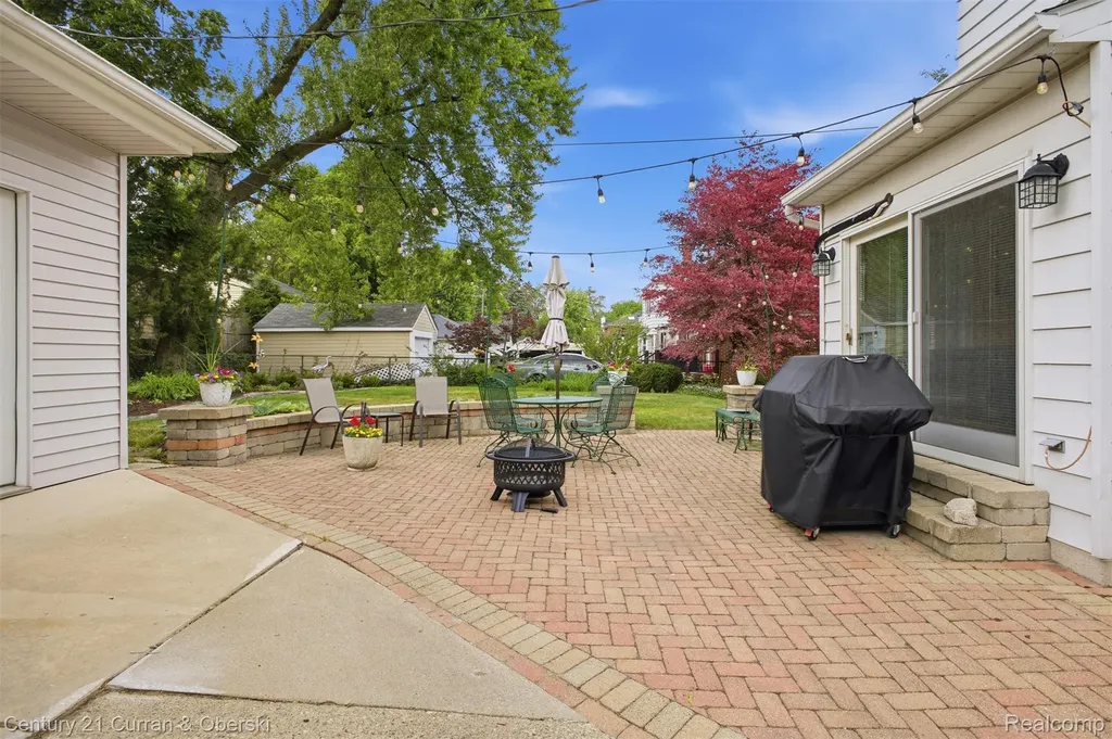 307 Tannahill Street Dearborn City MI 48124