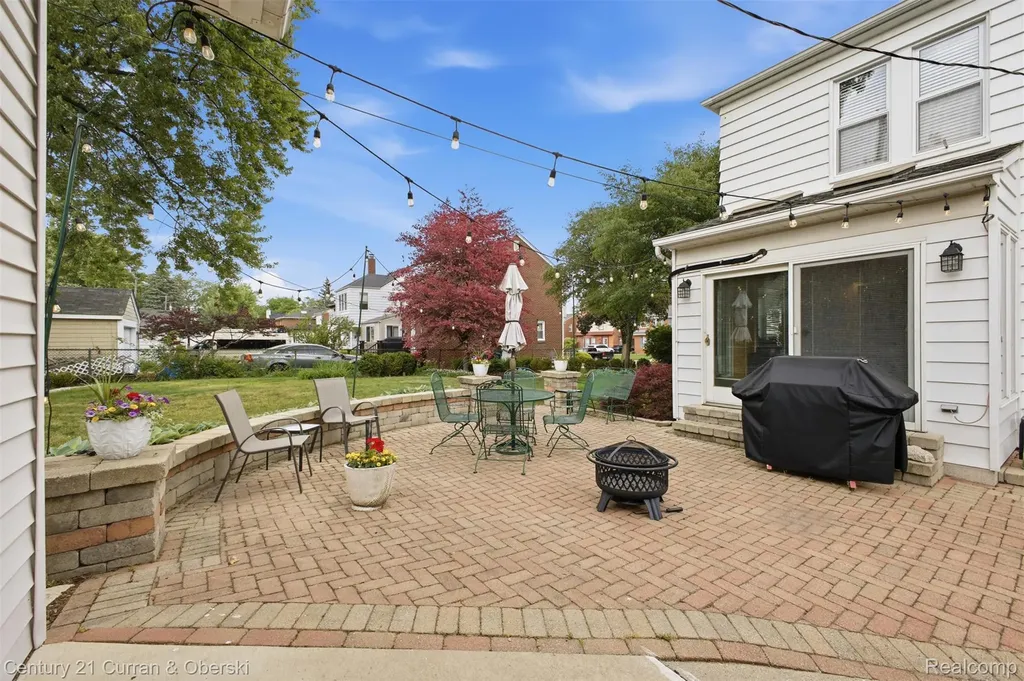 307 Tannahill Street Dearborn City MI 48124