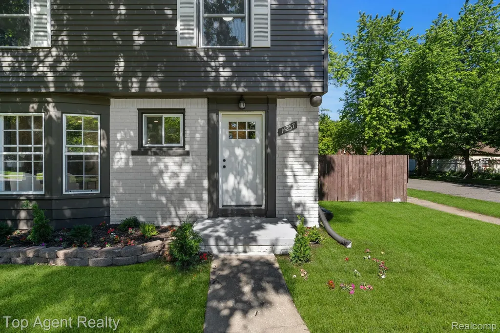 14257 Artesian Street Detroit City MI 48223