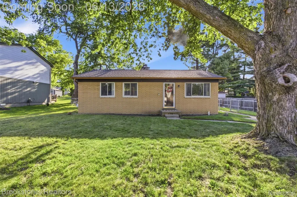 520 May Road Rochester Hills City MI 48307