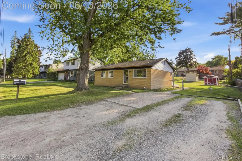 520 May Road Rochester Hills City MI 48307