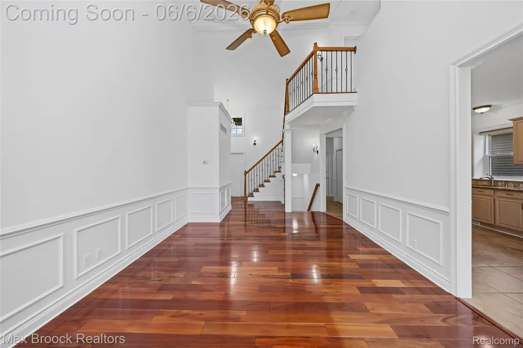 1723 Pine Forest Drive Commerce Charter Township MI 48390