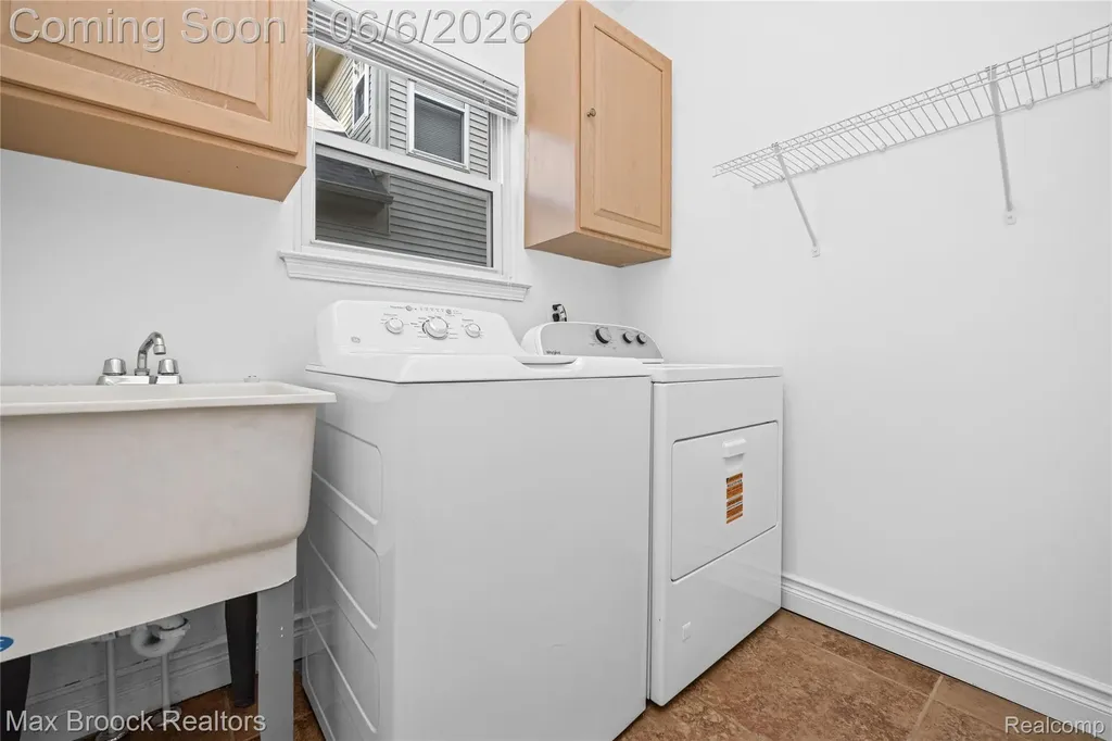 1723 Pine Forest Drive Commerce Charter Township MI 48390