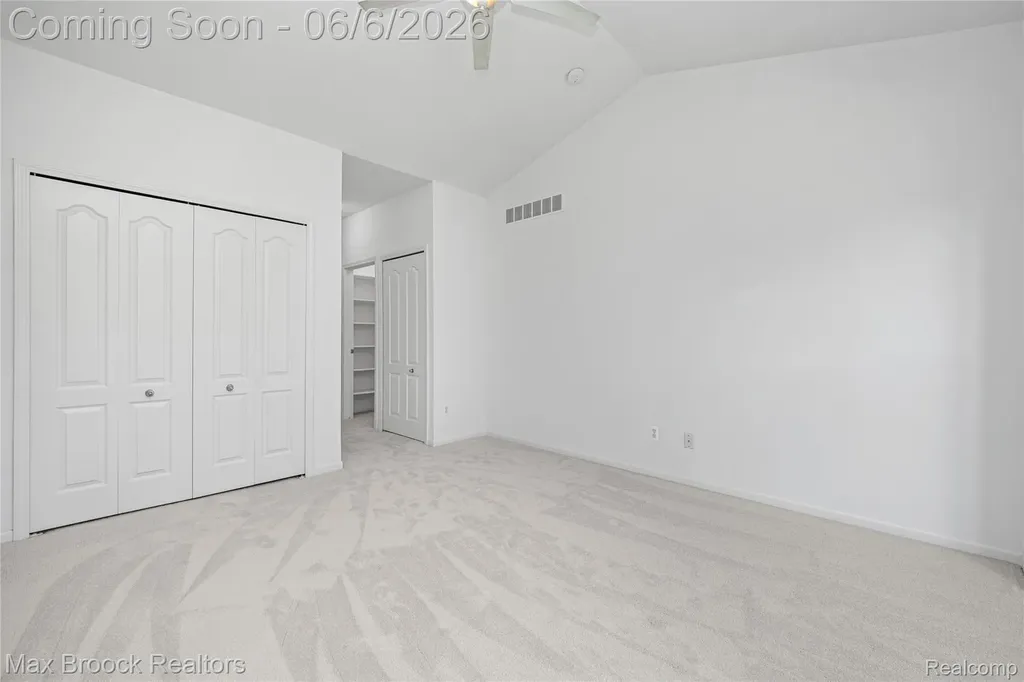 1723 Pine Forest Drive Commerce Charter Township MI 48390