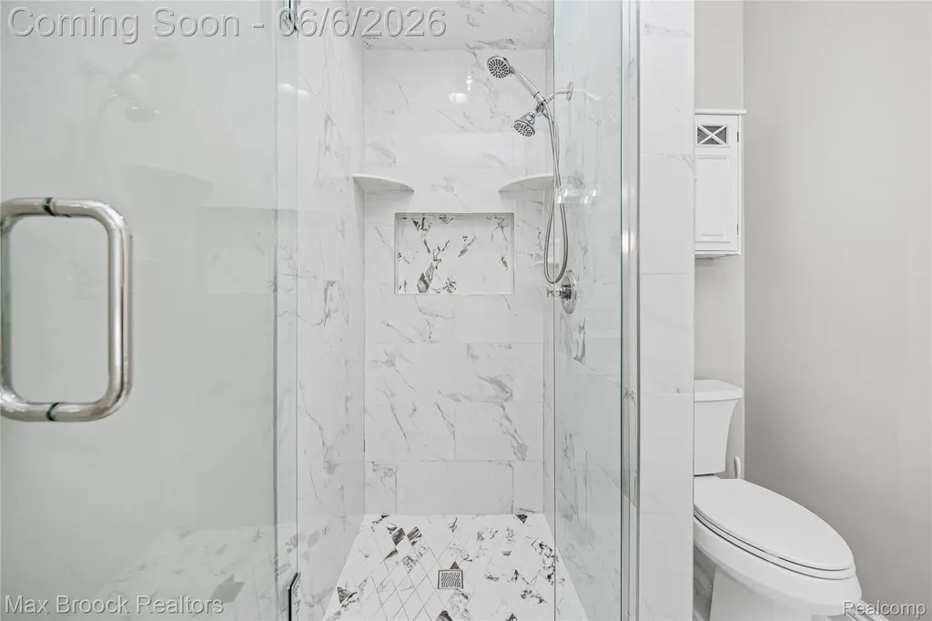 1723 Pine Forest Drive Commerce Charter Township MI 48390