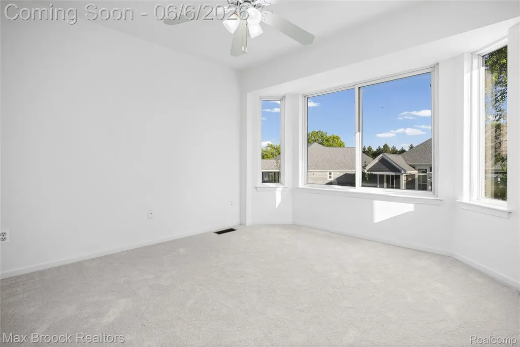 1723 Pine Forest Drive Commerce Charter Township MI 48390
