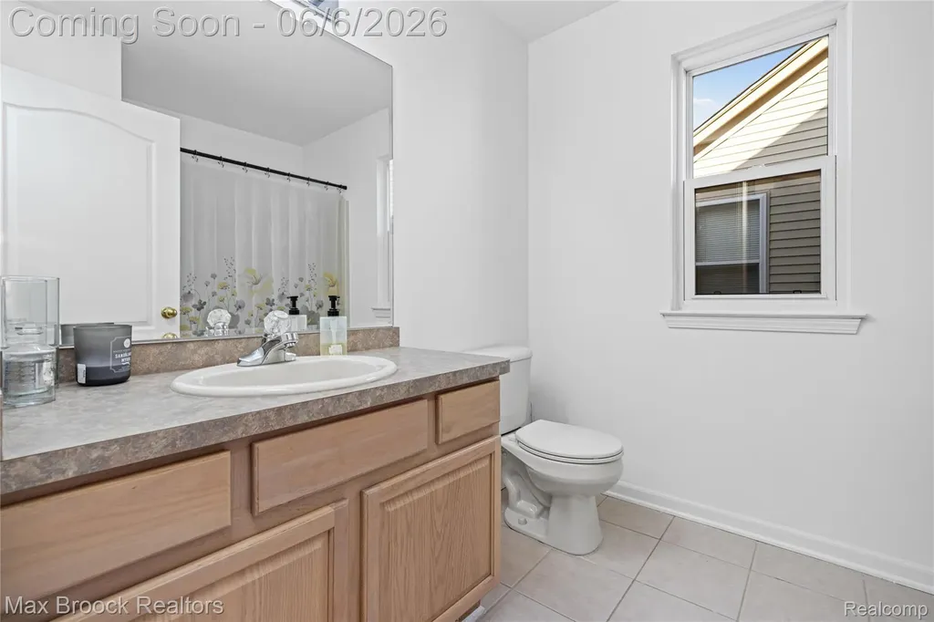 1723 Pine Forest Drive Commerce Charter Township MI 48390