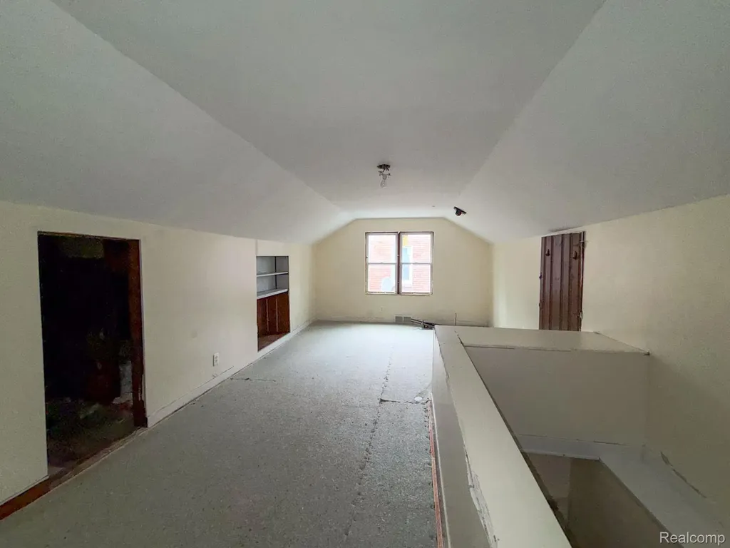 13594 Grandmont Avenue Detroit City MI 48227