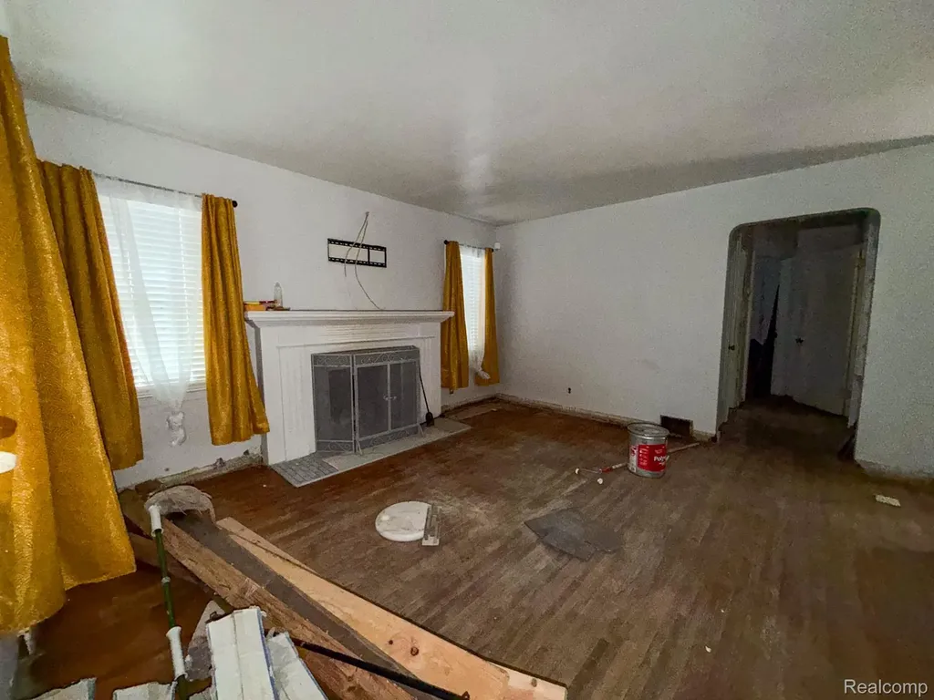 13594 Grandmont Avenue Detroit City MI 48227