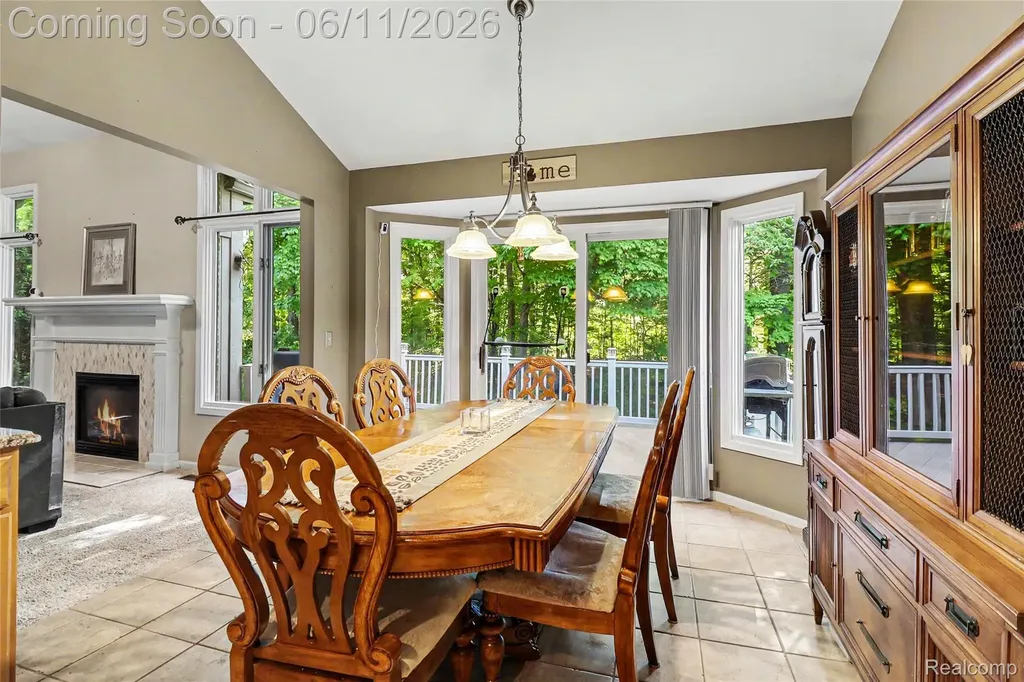 57572 Suffield Drive Washington Township MI 48094