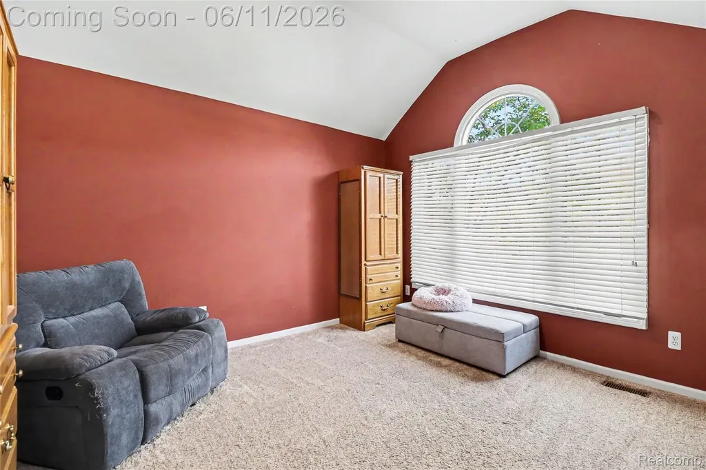 57572 Suffield Drive Washington Township MI 48094