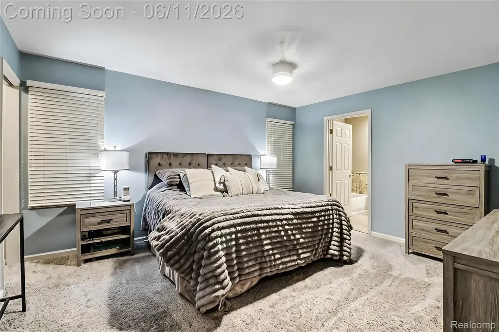 57572 Suffield Drive Washington Township MI 48094