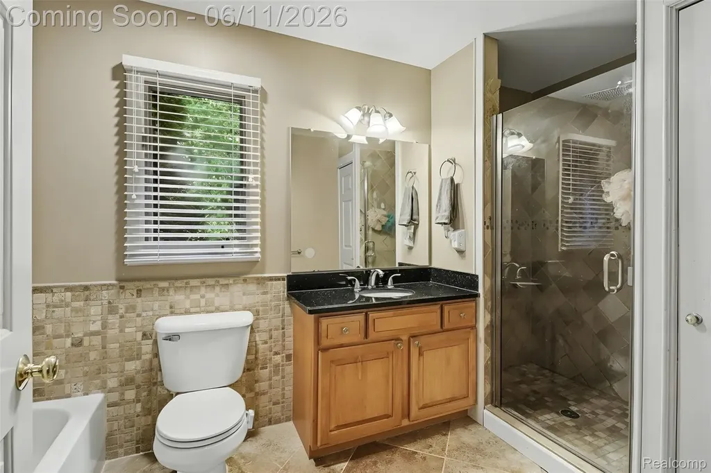 57572 Suffield Drive Washington Township MI 48094
