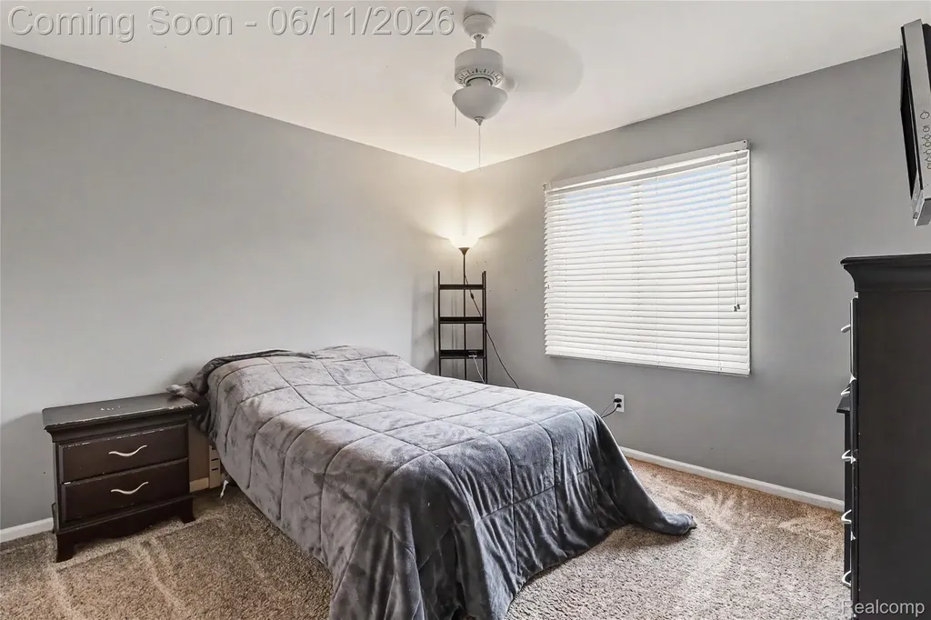 57572 Suffield Drive Washington Township MI 48094