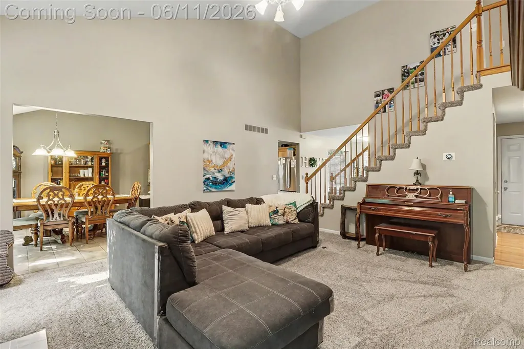 57572 Suffield Drive Washington Township MI 48094