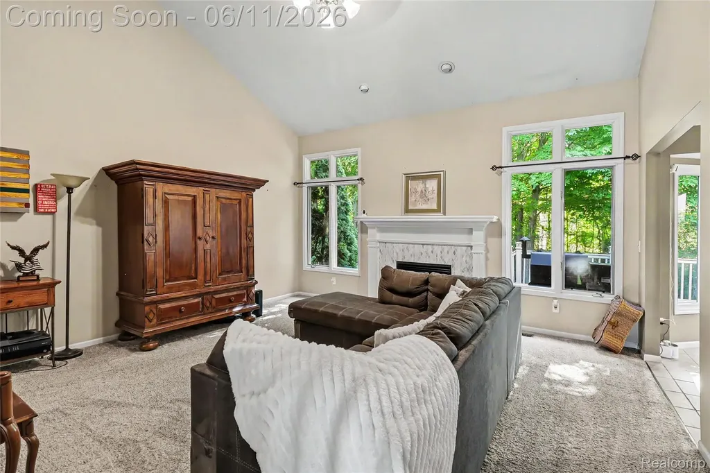 57572 Suffield Drive Washington Township MI 48094