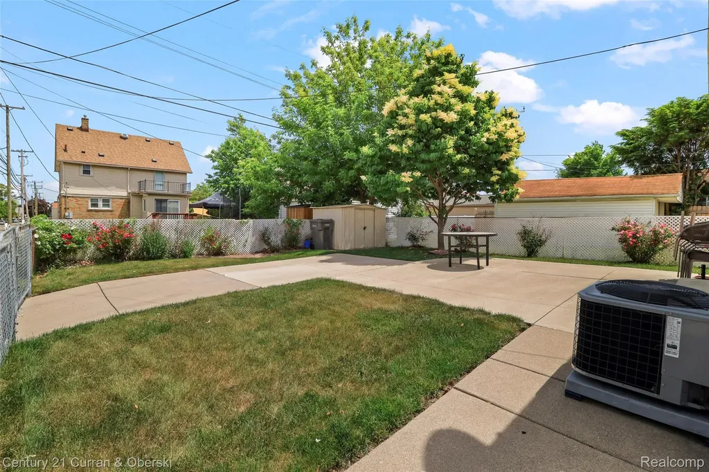 5296 Chase Road Dearborn City MI 48126