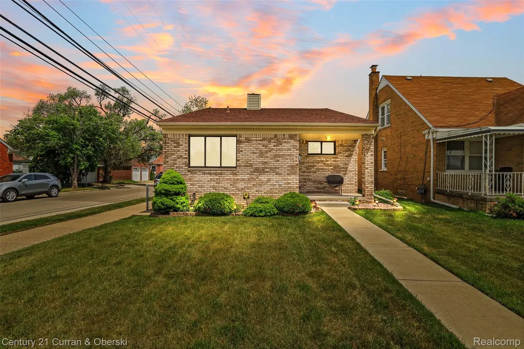 5296 Chase Road Dearborn City MI 48126