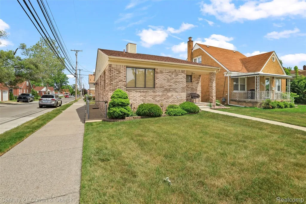 5296 Chase Road Dearborn City MI 48126