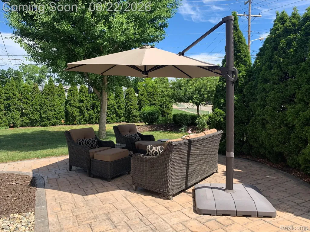38420 Mason Street Livonia City MI 48154