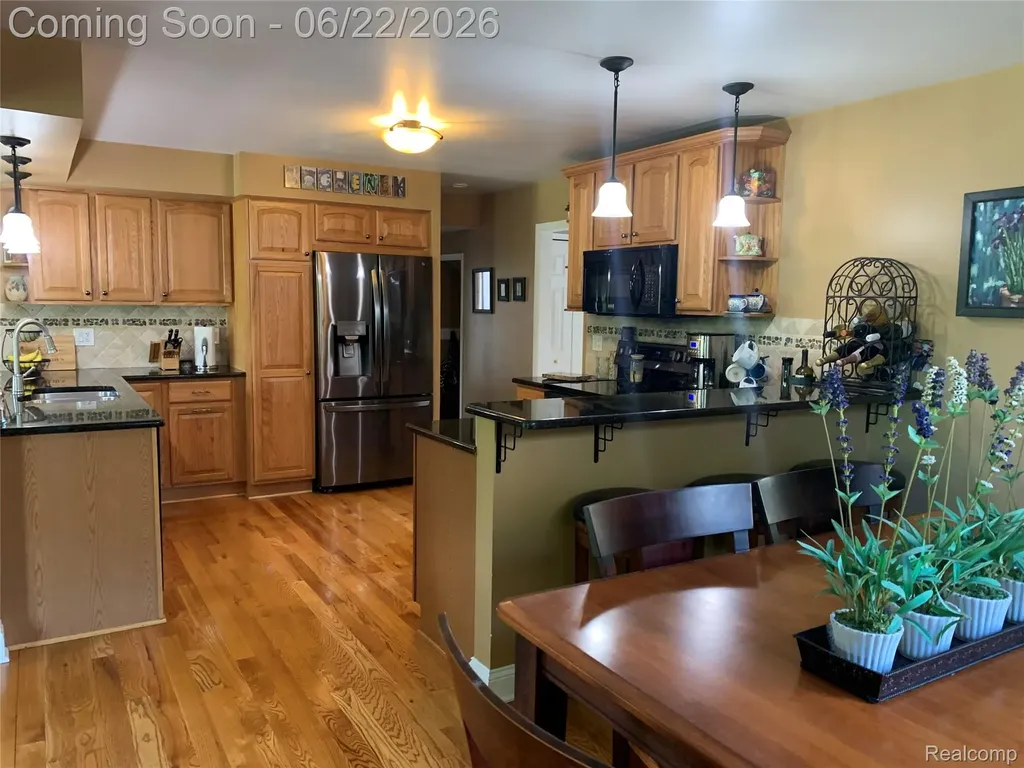 38420 Mason Street Livonia City MI 48154