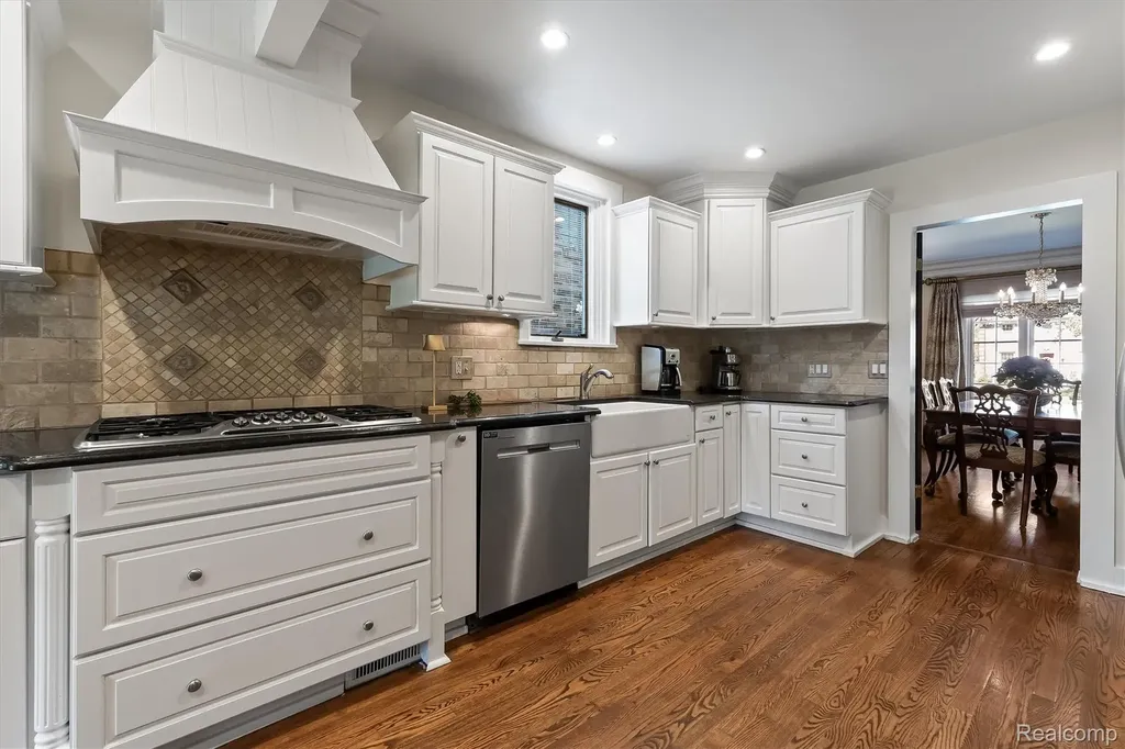 2009 Northwood Boulevard Royal Oak City MI 48073