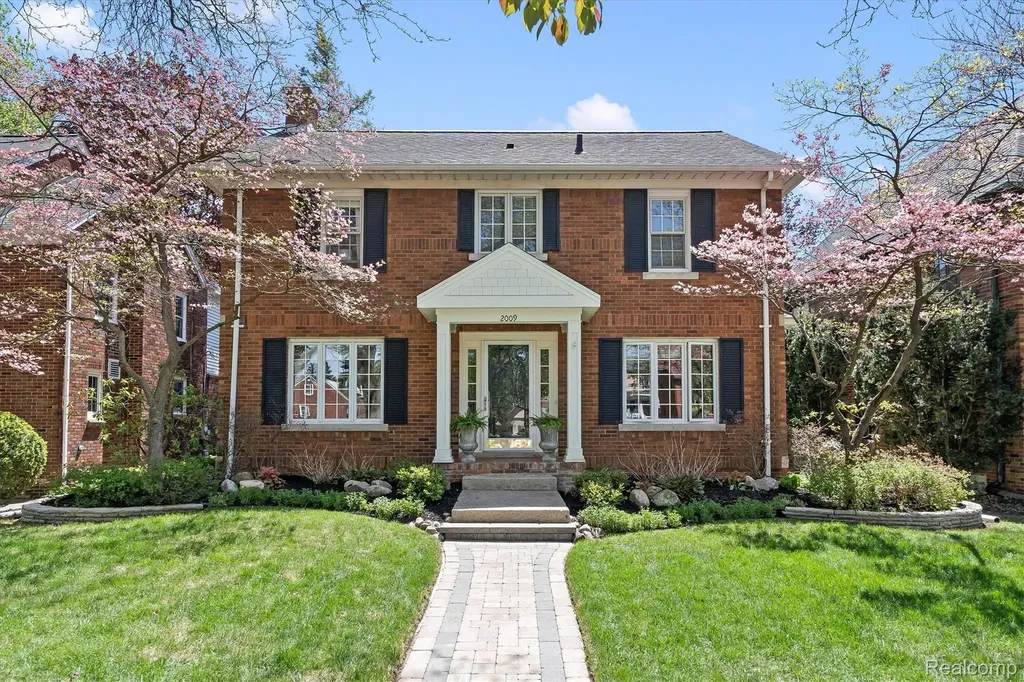 2009 Northwood Boulevard Royal Oak City MI 48073
