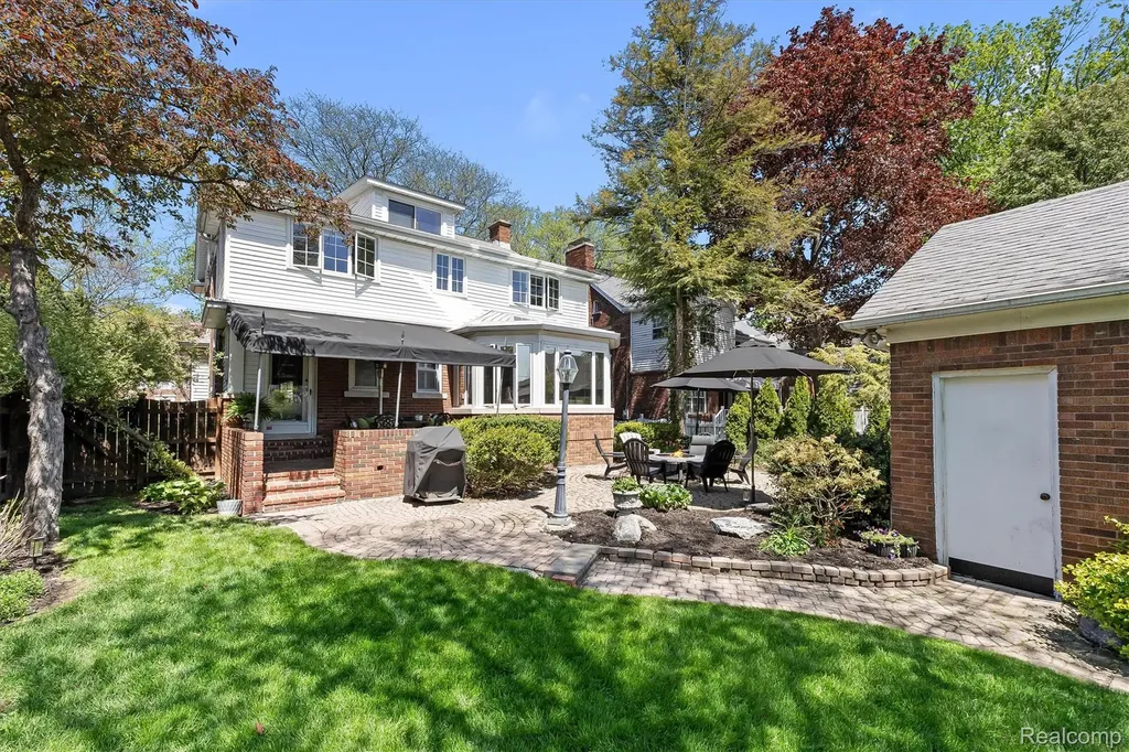 2009 Northwood Boulevard Royal Oak City MI 48073