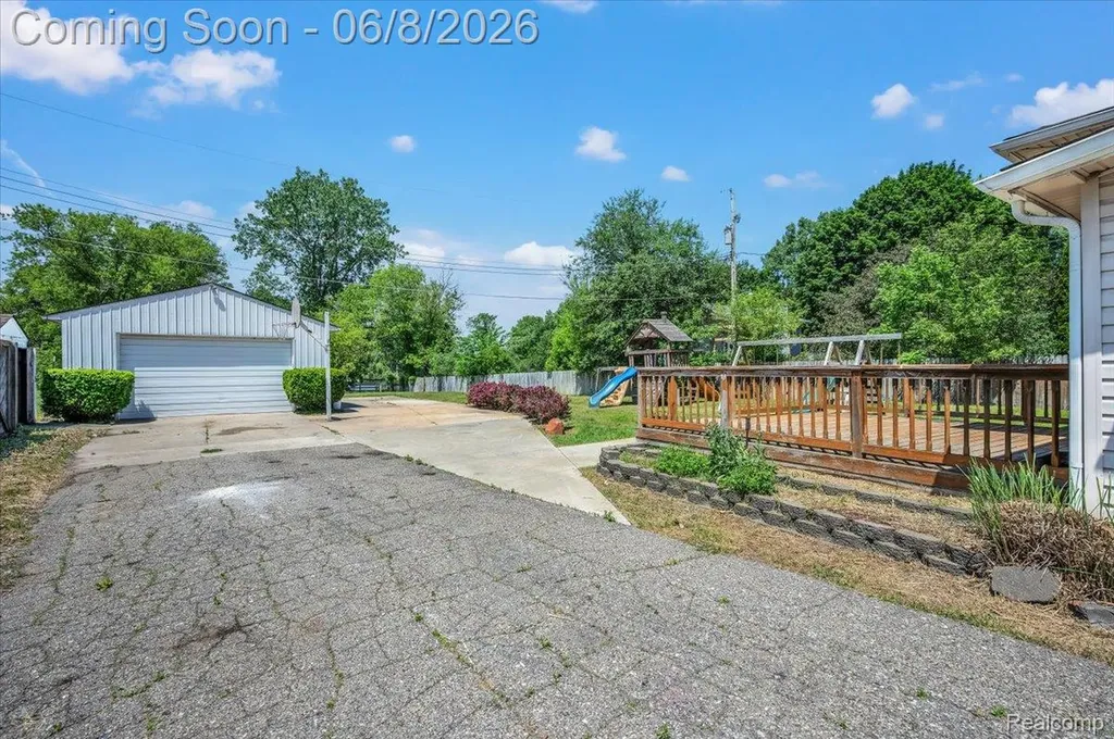 730 Bogie Lake Road White Lake Charter Township MI 48383