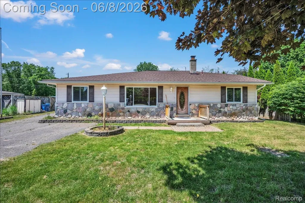 730 Bogie Lake Road White Lake Charter Township MI 48383