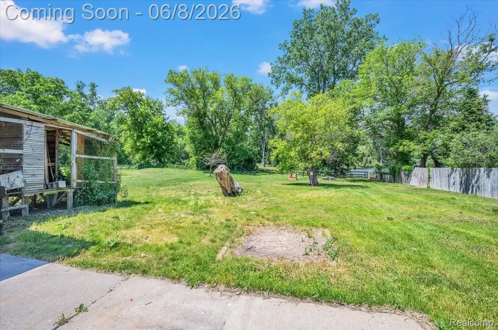 730 Bogie Lake Road White Lake Charter Township MI 48383