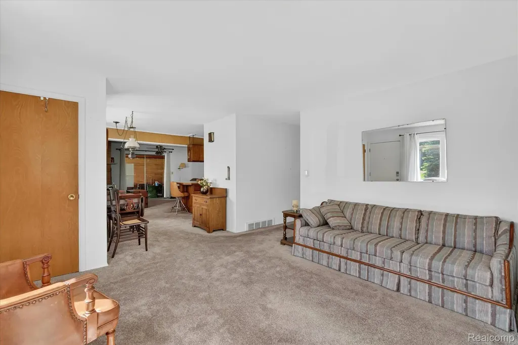 2091 N Irish Road Davison Township MI 48423