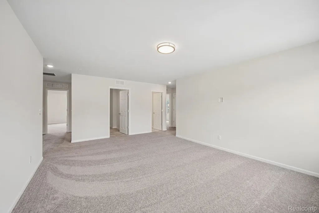 408 Hidden River W Holly Township MI 48442
