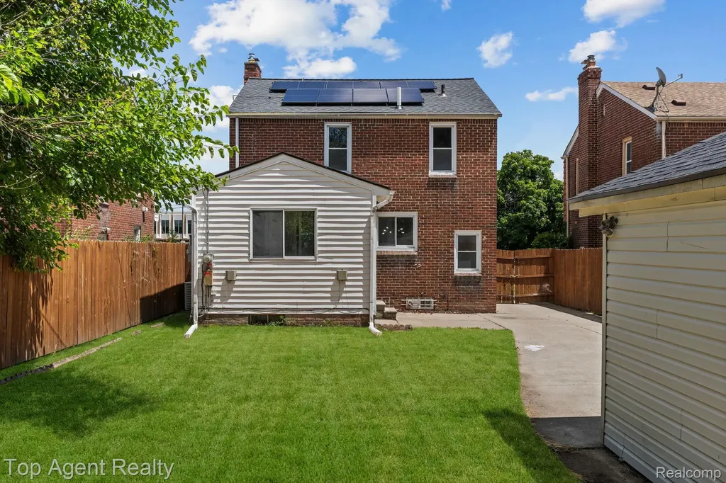 17585 Faust Avenue Detroit City MI 48219