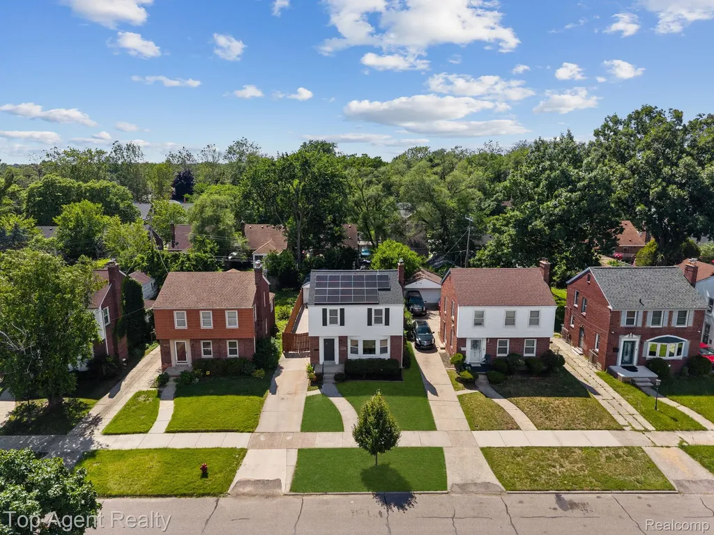 17585 Faust Avenue Detroit City MI 48219