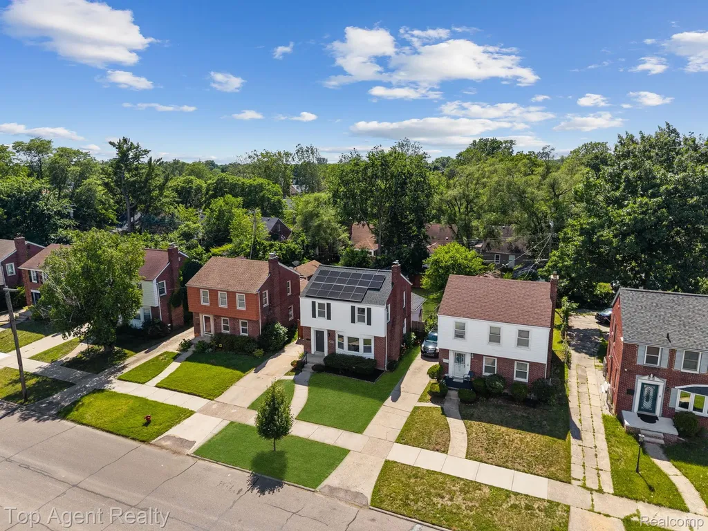 17585 Faust Avenue Detroit City MI 48219