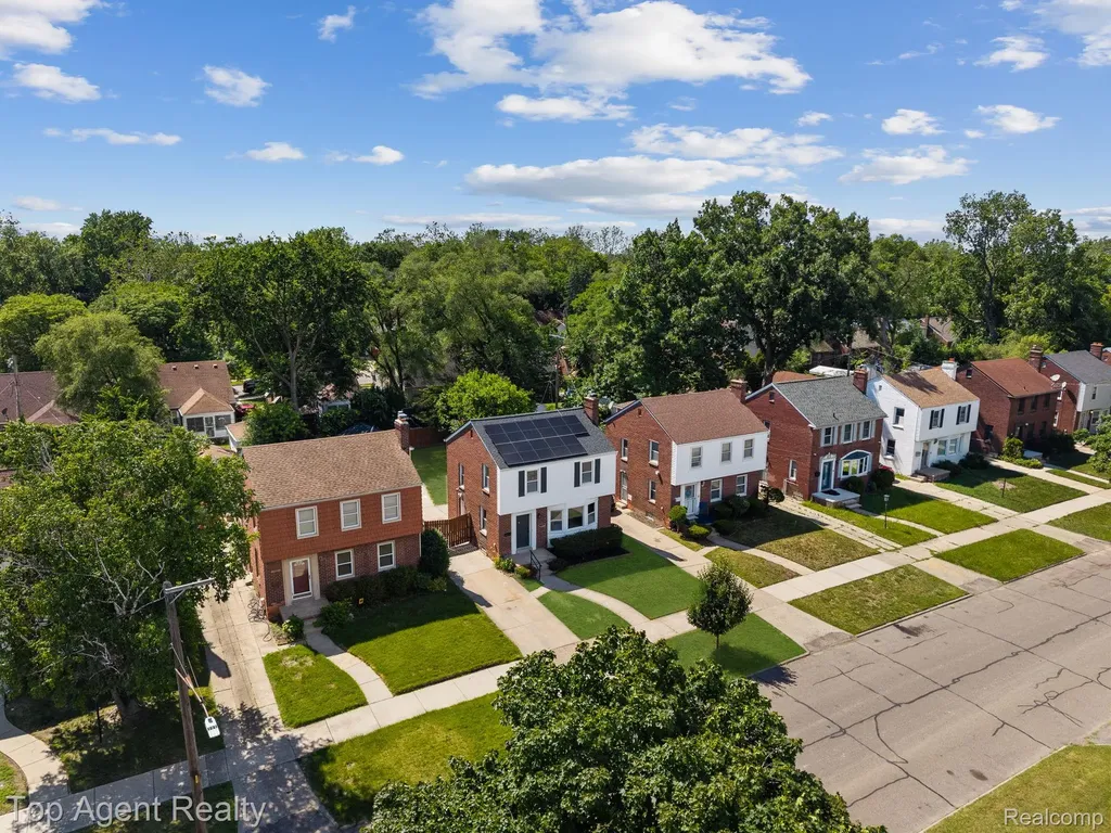 17585 Faust Avenue Detroit City MI 48219