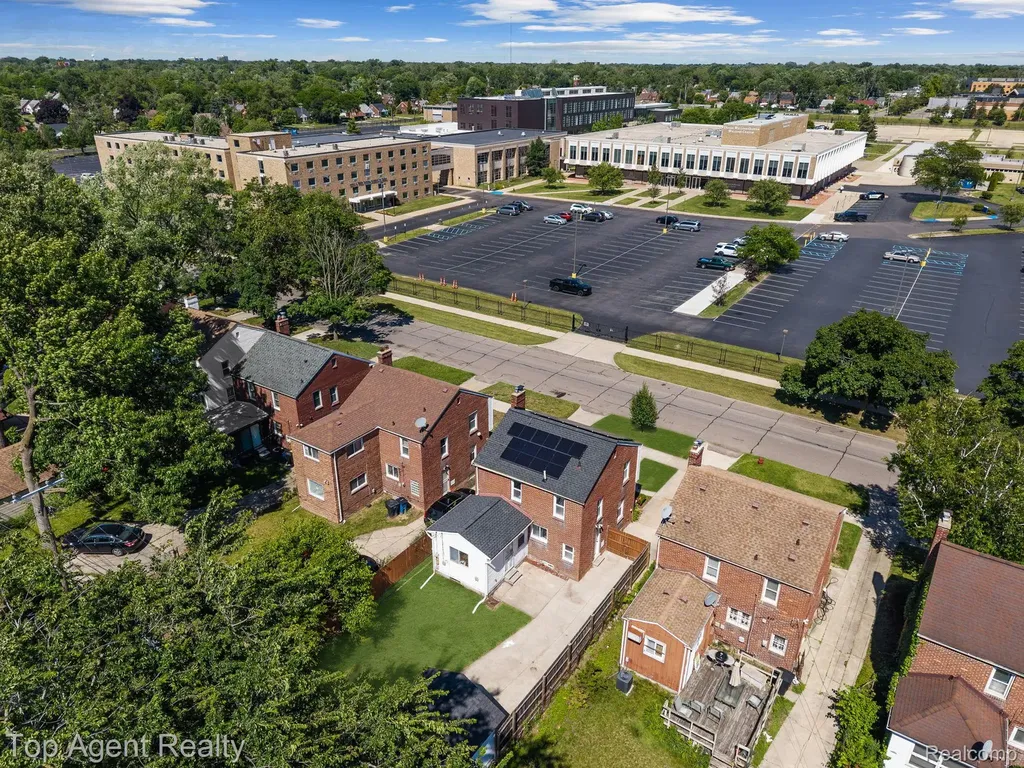 17585 Faust Avenue Detroit City MI 48219
