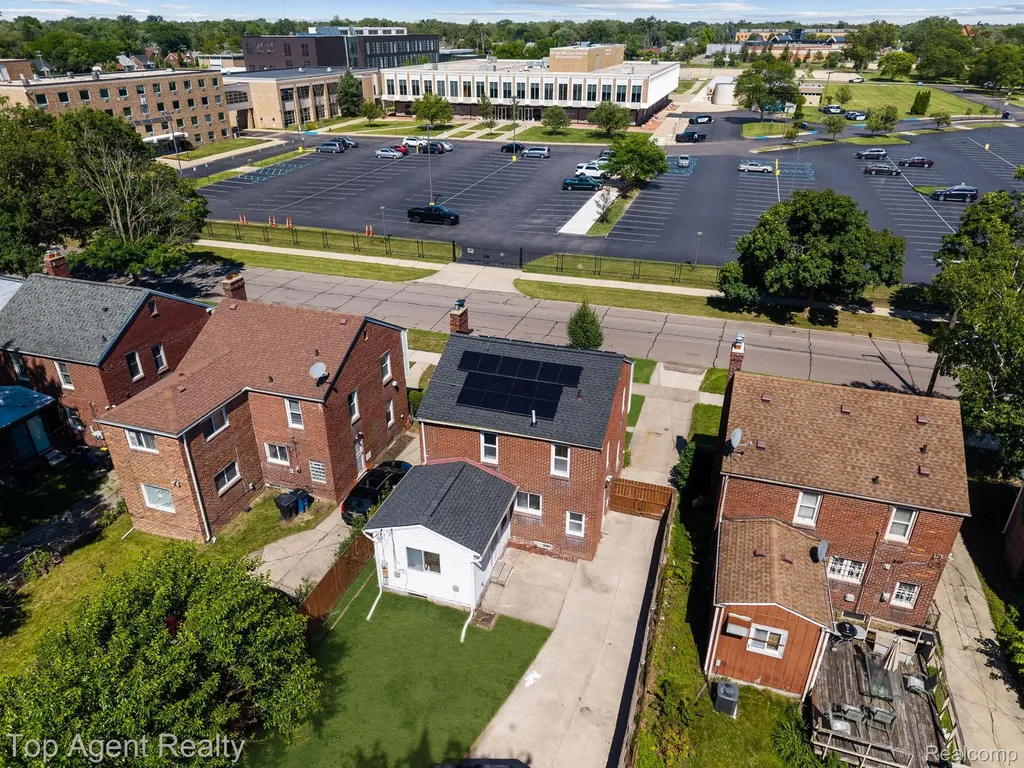 17585 Faust Avenue Detroit City MI 48219