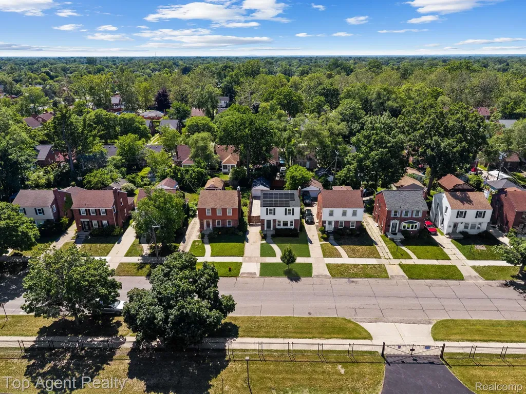 17585 Faust Avenue Detroit City MI 48219