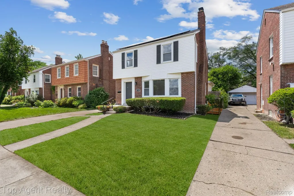 17585 Faust Avenue Detroit City MI 48219
