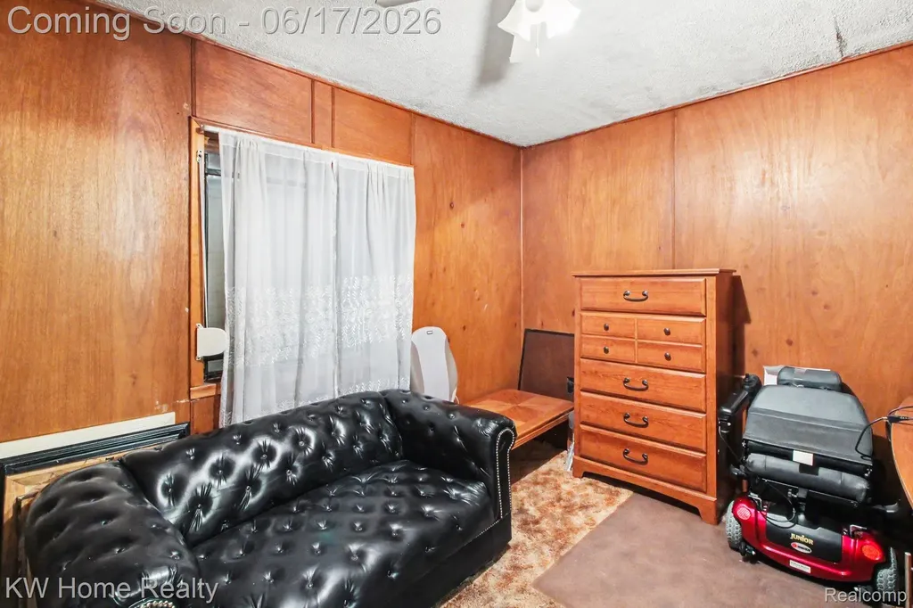 18426 Winthrop Street Detroit City MI 48235