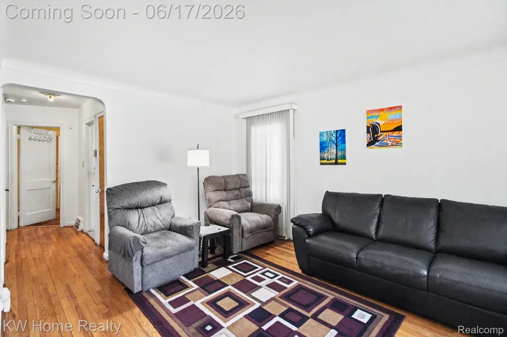 18426 Winthrop Street Detroit City MI 48235